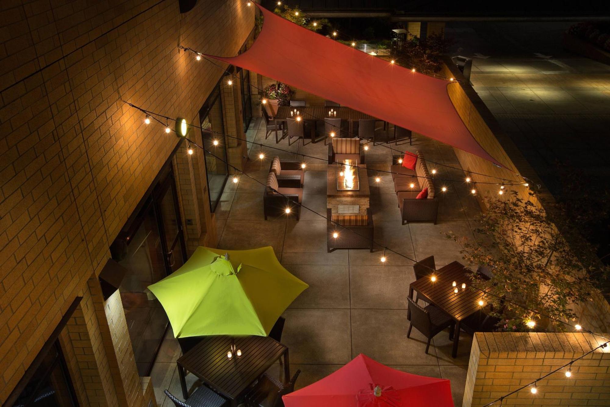 Courtyard Portland Downtown / Convention Center Exterior foto