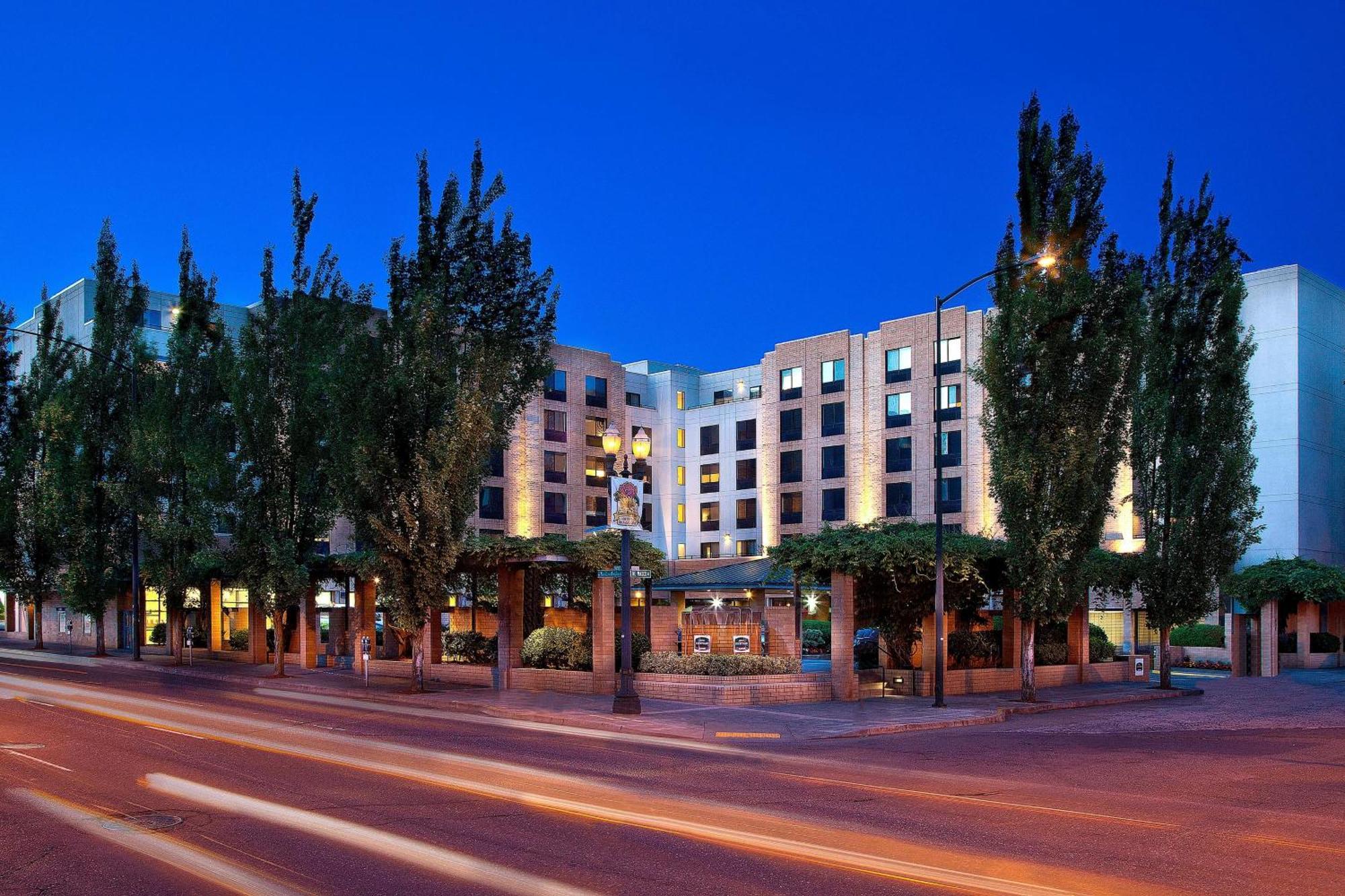 Courtyard Portland Downtown / Convention Center Exterior foto